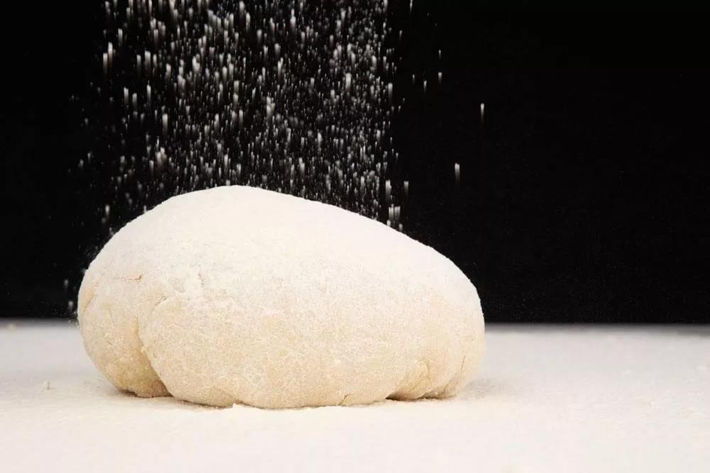 馄饨、刀削面、面条、肉夹馍、馅饼、发面油饼的和面方法及配方