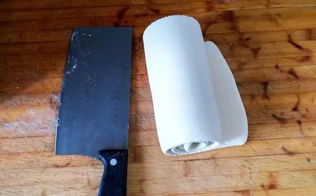 馄饨、刀削面、面条、肉夹馍、馅饼、发面油饼的和面方法及配方